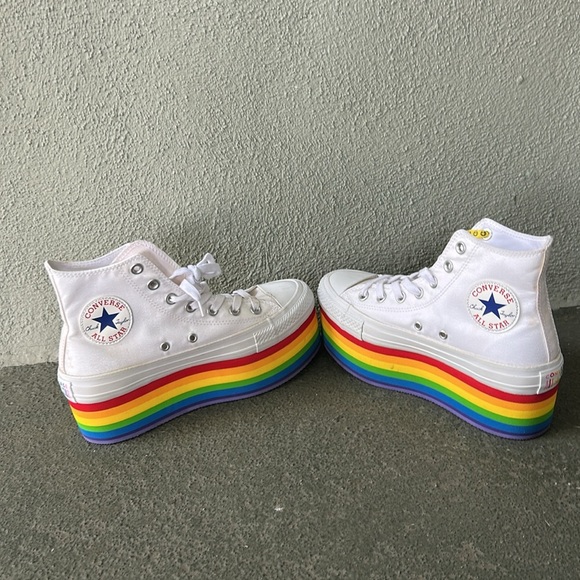 Converse  X Miley Cyrus Pride Platform Happy Hippie Chuck Taylor All Star Shoes - Picture 13 of 14